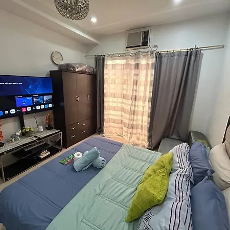 Trillium Studio Condo 8F Pet Friendly With 1Bed Plus 2Sofabeds And Balcony Near Ayala Center Cebu Mall